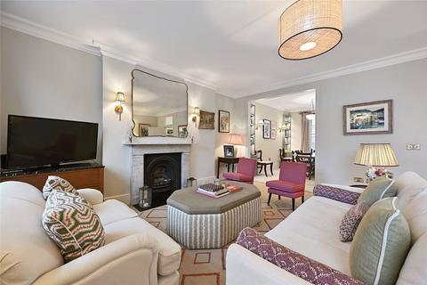 3 bedroom maisonette for sale, Kensington Church Street, London, W8