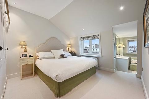 3 bedroom maisonette for sale, Kensington Church Street, London, W8