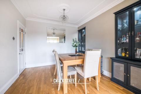 120 Stanley Road, Hornchurch, RM12 4JW