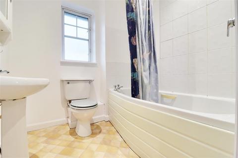 9 Littondale, Elloughton, Brough, HU15 1FB