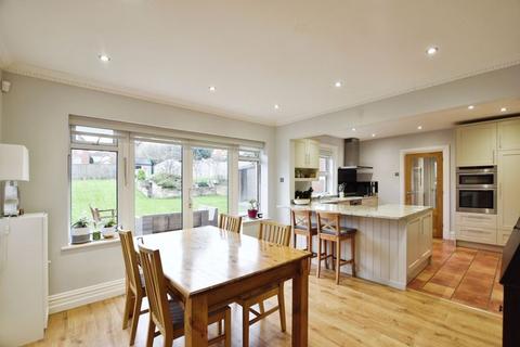28 Bourne Avenue, Salisbury, SP1 1LS