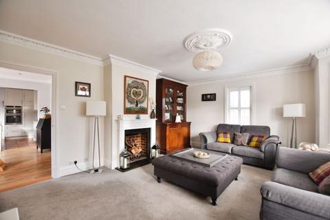 28 Bourne Avenue, Salisbury, SP1 1LS