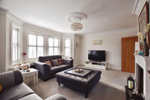 28 Bourne Avenue, Salisbury, SP1 1LS