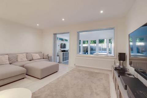 3 bedroom house for sale, Newark Road, Windlesham GU20