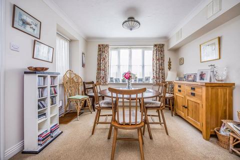 2 bedroom ground floor flat for sale, King Charles Street, Old Portsmouth