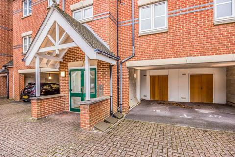 2 bedroom ground floor flat for sale, King Charles Street, Old Portsmouth