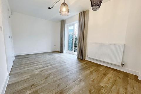 6 Plough Close, Brockworth, Gloucester, GL3 4XX