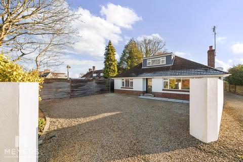 4 bedroom detached house for sale, Wareham Road, Corfe Mullen, BH21