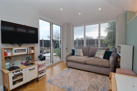 49 Arundel Drive, Carlton In Lindrick, Worksop, S81 9DL