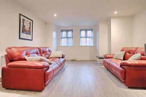 2 bedroom apartment for sale, Thomasson Court, Bolton BL1