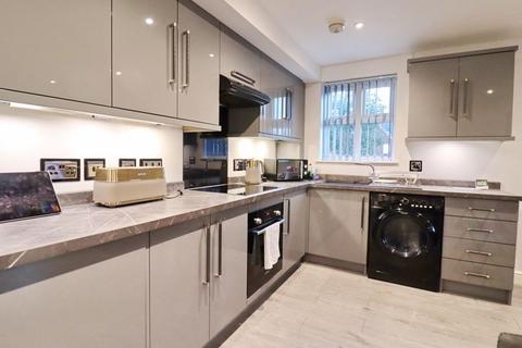 2 bedroom apartment for sale, Thomasson Court, Bolton BL1