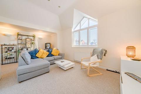 2 bedroom apartment for sale, 2 Kings Avenue, Poole BH14