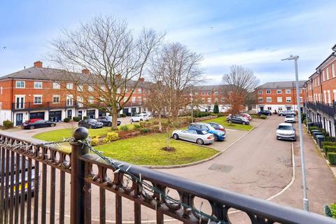 3 bedroom end of terrace house for sale, Mowbray Close, Epping