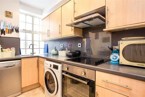 2 bedroom apartment to rent, London W2