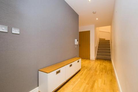 3 bedroom maisonette to rent, 4 Dowells Street, London, SE10 9EB