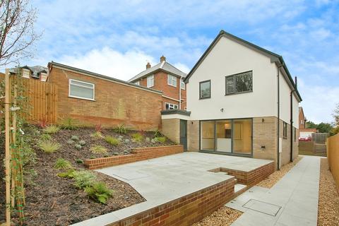 3 bedroom detached house for sale, Charlton Court Road, Cheltenham GL52