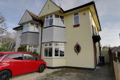 Tankerville Drive, Leigh on Sea, Essex, SS9 3DD