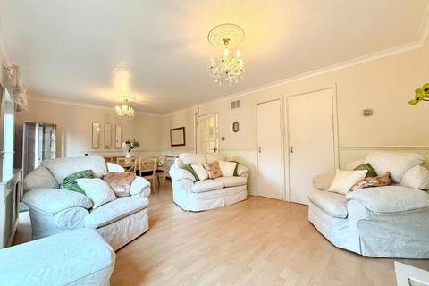 3 bedroom terraced house for sale, Seaton Road, Leagrave, Luton, Bedfordshire, LU4 9SL