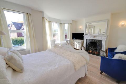 3 bedroom maisonette for sale, College Hill, Steyning, West Sussex, BN44 3GB