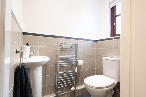 3 Crescent Grove, Glasgow, G13 3RE