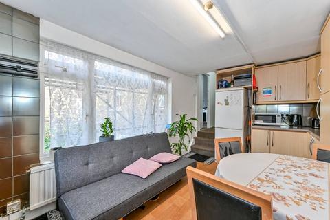 2 bedroom flat for sale, Caledonian Road, Hillmarton Conservation Area, London, N7