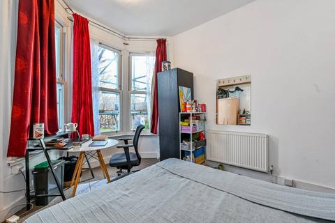 2 bedroom flat for sale, Caledonian Road, Hillmarton Conservation Area, London, N7