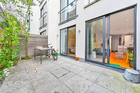 3 bedroom flat to rent, Caledonian Road, Caledonian Road, London, N1