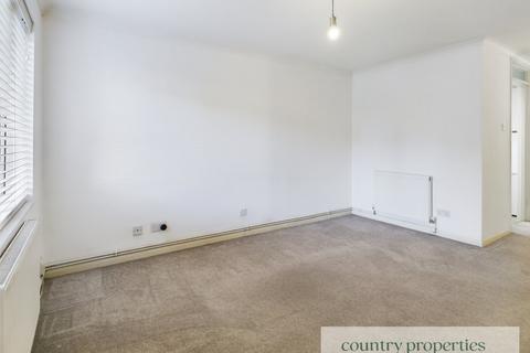 1 bedroom maisonette to rent, Ramblers Way, Welwyn Garden City, AL7