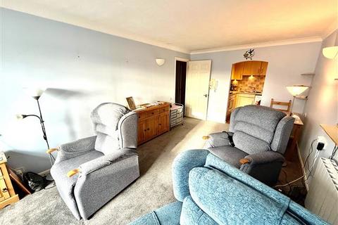 2 bedroom retirement property for sale, Penrith Court, Broadwater Street East, Worthing, West Sussex, BN14 9AN