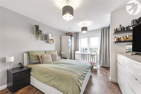 2 bedroom flat for sale, Lulworth Court, 22 Riverside Wharf, Dartford, Kent, DA1