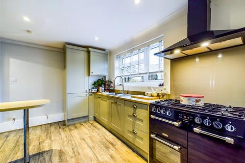 3 bedroom apartment for sale, Bingham Road, Christchurch, Dorset, BH23