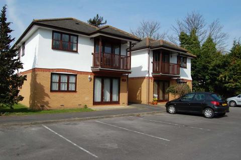 1 bedroom apartment to rent, ADDLESTONE