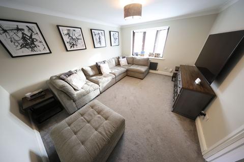 12 Archates Avenue, Grays, RM16 6QS