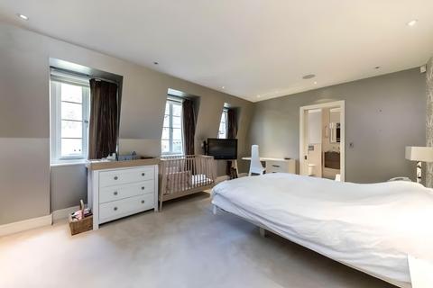 5 bedroom terraced house to rent, Mayfair, London W1K