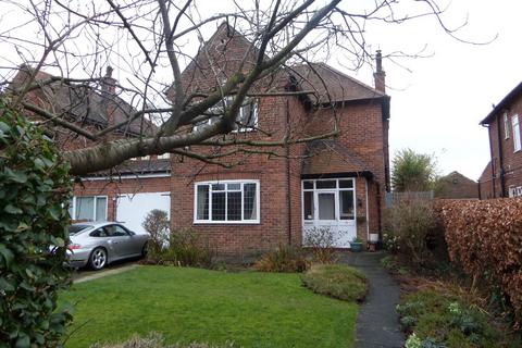 3 bedroom semi-detached house to rent, Abbey Road, Darlington