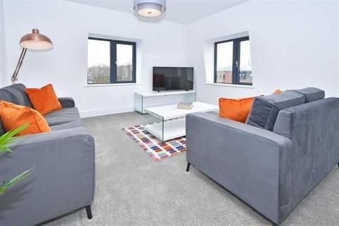 2 bedroom apartment to rent, Queens Gardens, Newcastle-under-Lyme