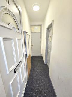 2 bedroom flat to rent, Stamford Road, Longsight, Manchester, M13