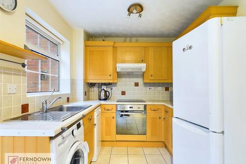 2 bedroom semi-detached house to rent, St. Francis Avenue, Solihull, West Midlands, B91