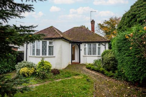 2 bedroom bungalow to rent, Mount Drive, St. Albans AL2