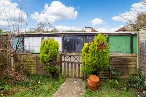 4 bedroom terraced house for sale, London Road, Epsom KT17