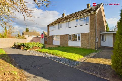 3 bedroom semi-detached house for sale, Highfield Avenue, Huntingdon PE28