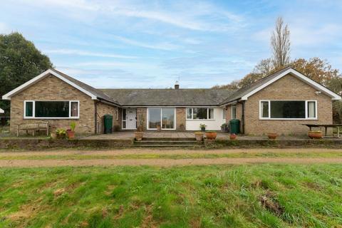 5 bedroom bungalow for sale, Old Mead Lane, Bishop's Stortford CM22