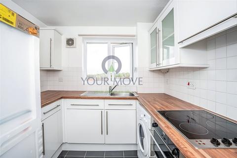 2 bedroom flat to rent, Bernard Ashley Drive, London SE7