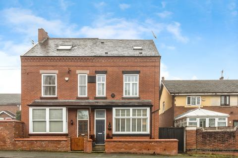 5 bedroom semi-detached house to rent, St. Marys Road, Greater Manchester M40