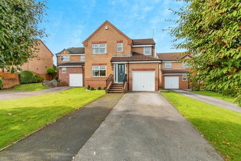 4 bedroom detached house for sale, Curlew Rise, Leeds LS27