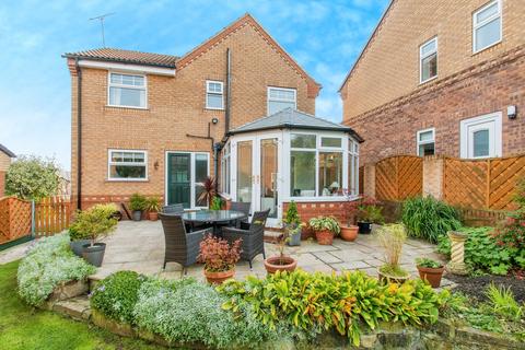 4 bedroom detached house for sale, Curlew Rise, Leeds LS27