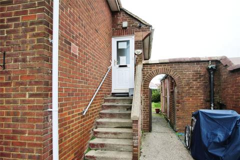 2 bedroom flat for sale, Travers Road, Kent CT14