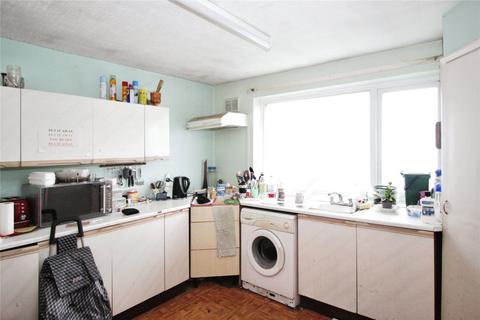 2 bedroom flat for sale, Travers Road, Kent CT14