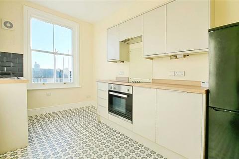 2 bedroom flat to rent, Pevensey Road, East Sussex TN38