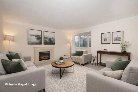 Hoyle Court Road, Shipley BD17